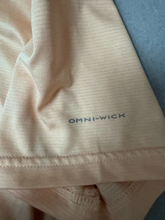 Columbia Women’s Peach Short Sleeve Crew Tee - Picture 4 of 6